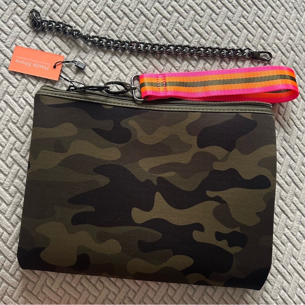 Brand New Haute Shore clutch